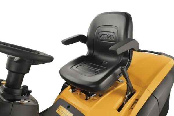 tondeuse et tracteur